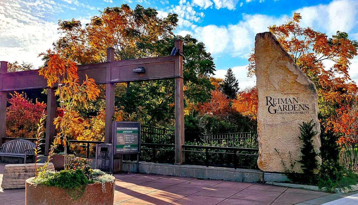 Christina Reiman Butterfly Wing facility